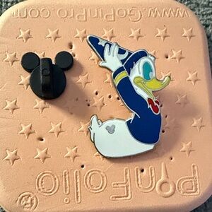 Disney Donald Duck pin